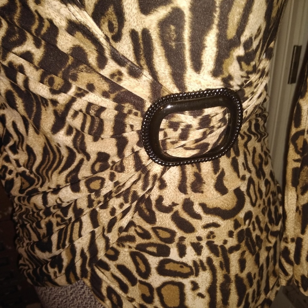 Yiyime,M, leopard print, sinched, waist.